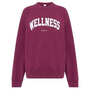 Sporty and rich burgundy sweatshirt